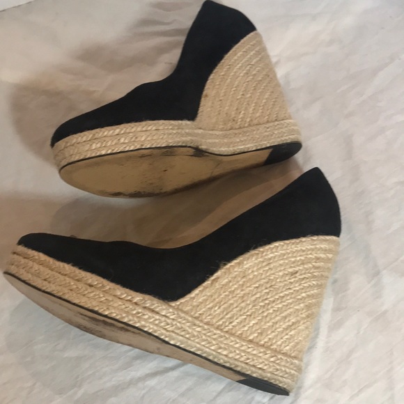 “FERRAGAMO” “Bernie” Black Espadrille Wedges. - Picture 7 of 16